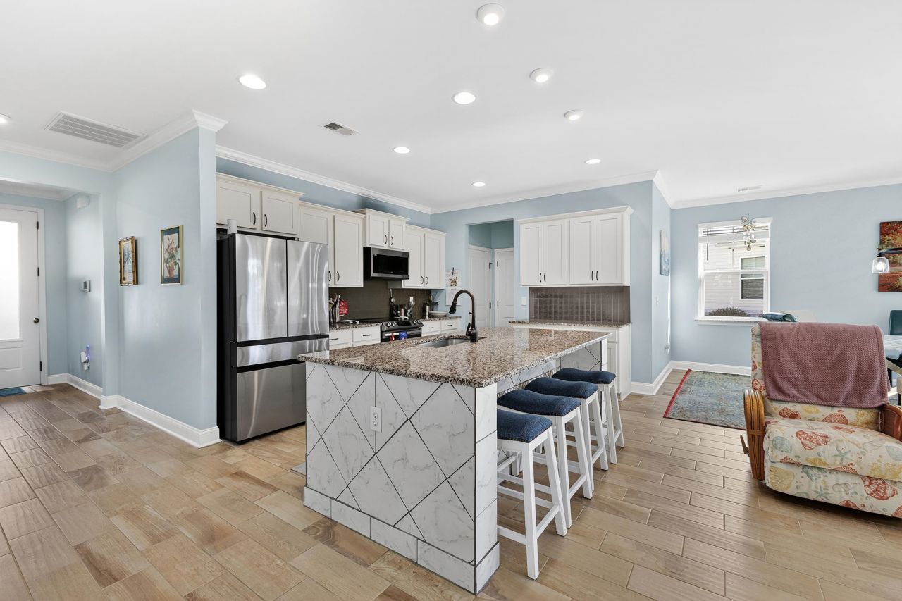 1208 Inlet View Dr. Photo 7