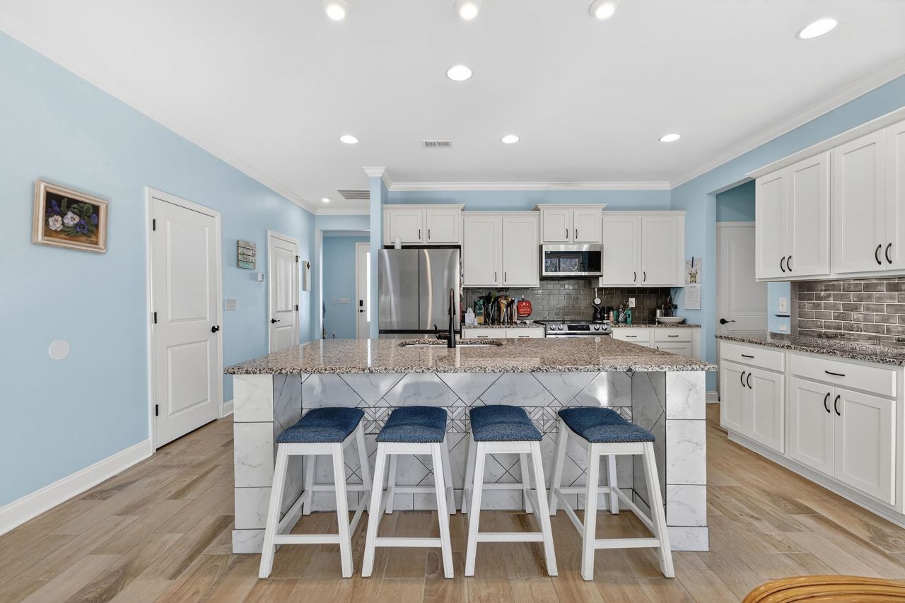 1208 Inlet View Dr. Photo 8