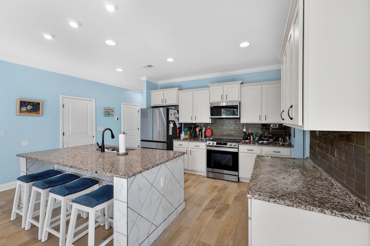 1208 Inlet View Dr. Photo 9