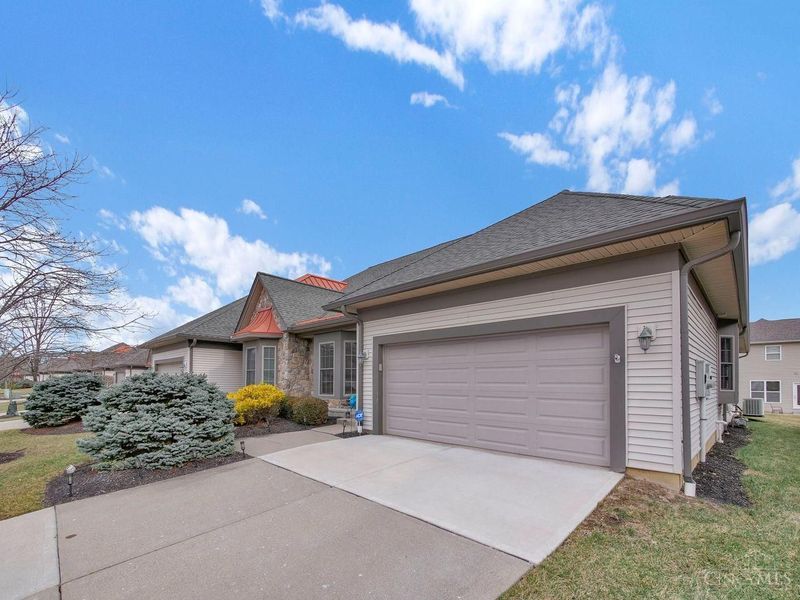 1704 Harmon Drive, Wyoming, OH 45215 Photo 3