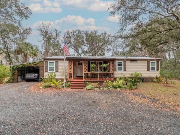 112 MAGNOLIA STREET, HAWTHORNE, FL 32640