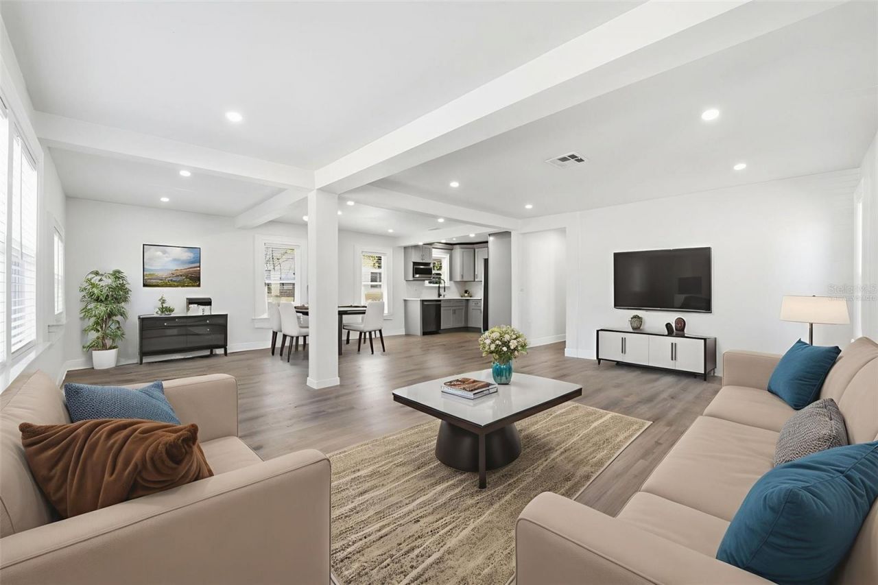 3924 45th Avenue N, Saint Petersburg, FL 33714 Photo