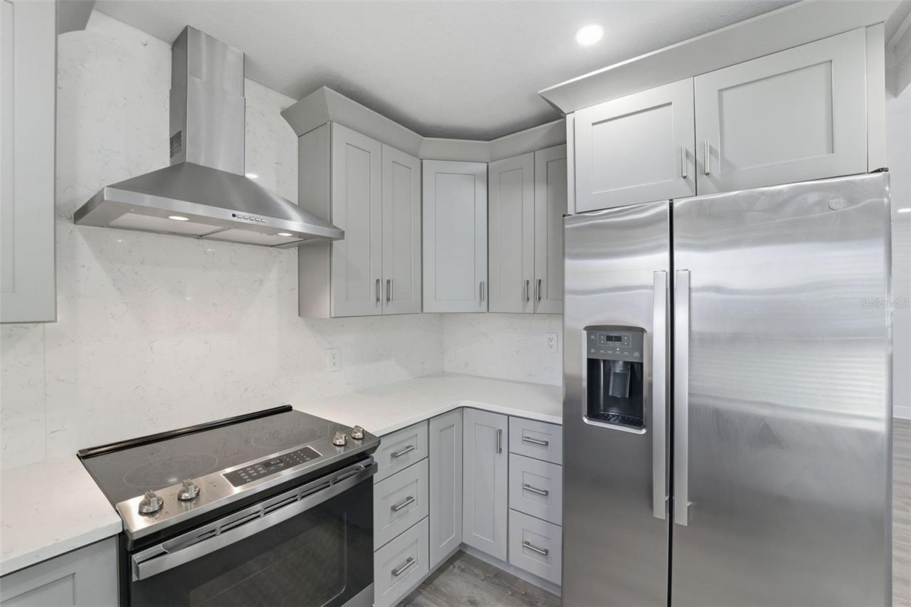 3924 45th Avenue N, Saint Petersburg, FL 33714 Photo