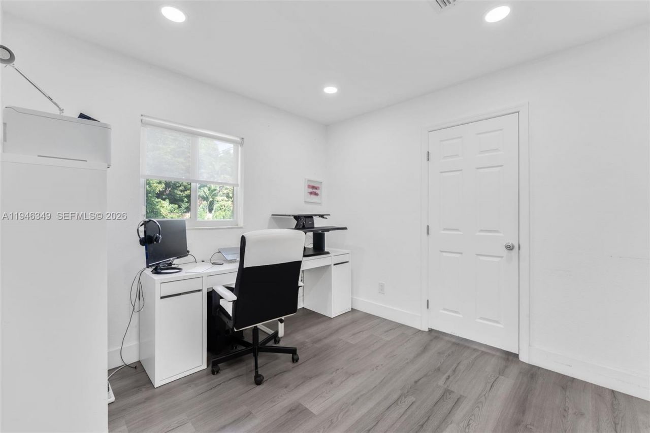 195 NW 115th St, Miami, FL 33168 Photo