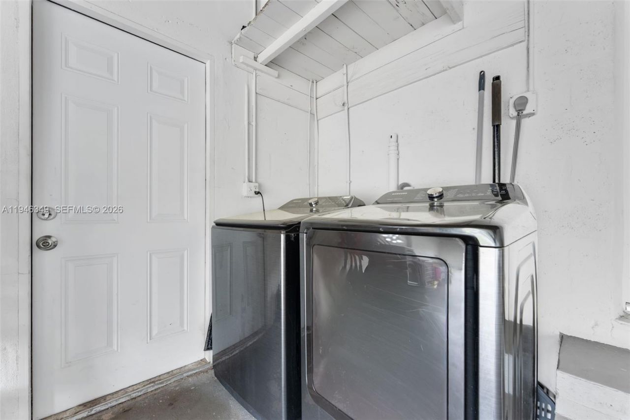 195 NW 115th St, Miami, FL 33168 Photo