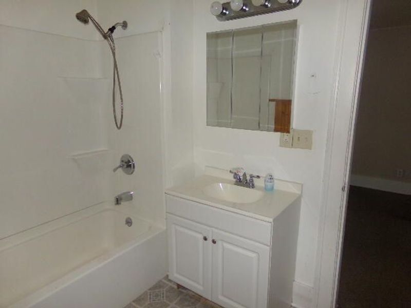 1015 Rodgers Drive, Springfield, OH 45503 Photo 9