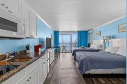 201 74th Ave. N photo 4