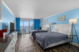 201 74th Ave. N photo 4