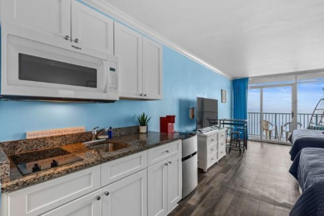 201 74th Ave. N Photo 4