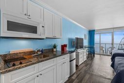 201 74th Ave. N photo 4