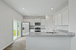 529 Lake Ridge Boulevard photo 4