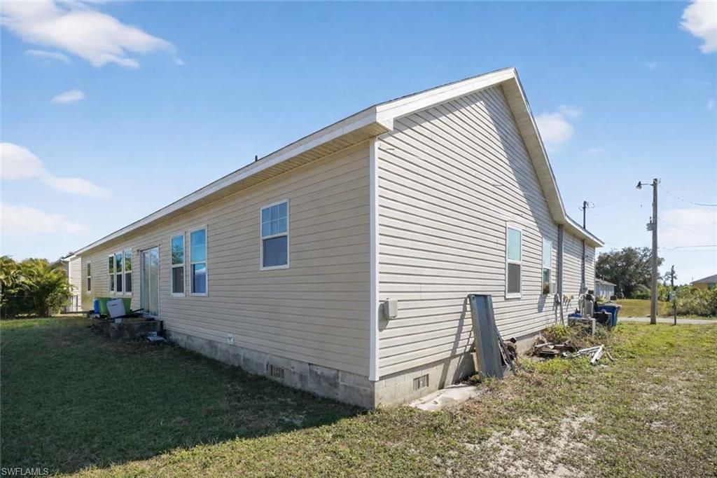 2808 34th St Sw, Lehigh Acres, FL 33976 Photo