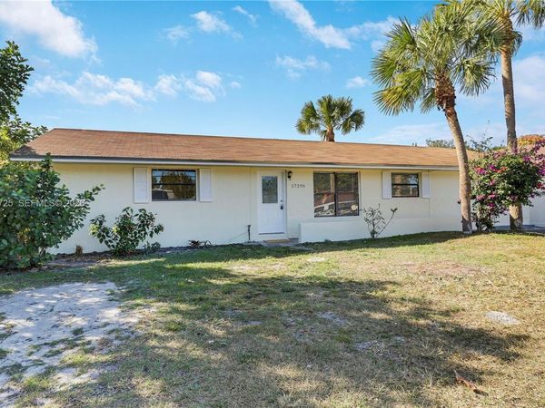 17295 Lincoln Lane, Jupiter, FL 33458