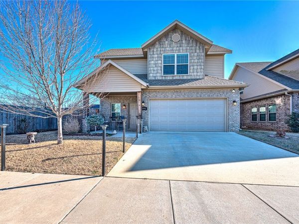 396 N Torc Lane , Fayetteville, AR 72704