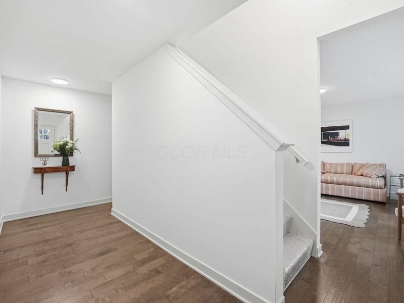 2574 Renwood Place, Columbus, OH 43211 Photo 6
