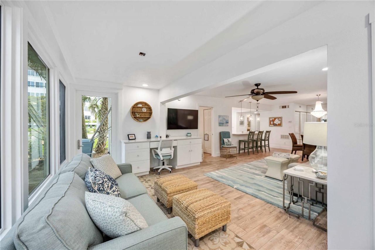 1166 W Peppertree Drive, Unit 112D, Sarasota, FL 34242 Photo