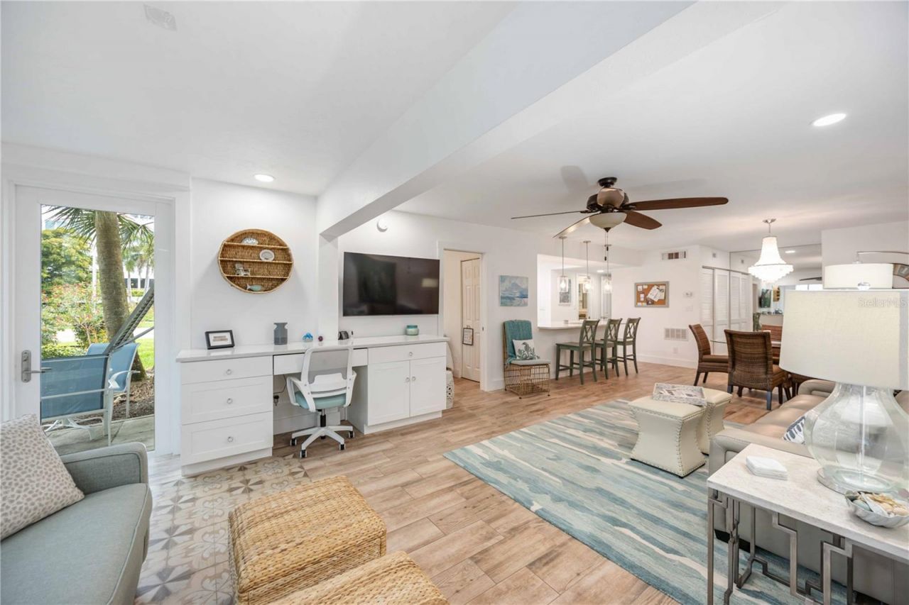 1166 W Peppertree Drive, Unit 112D, Sarasota, FL 34242 Photo