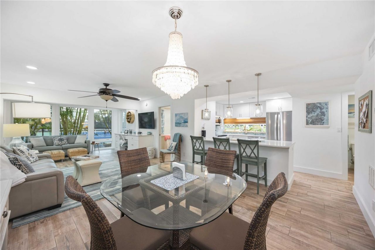 1166 W Peppertree Drive, Unit 112D, Sarasota, FL 34242 Photo