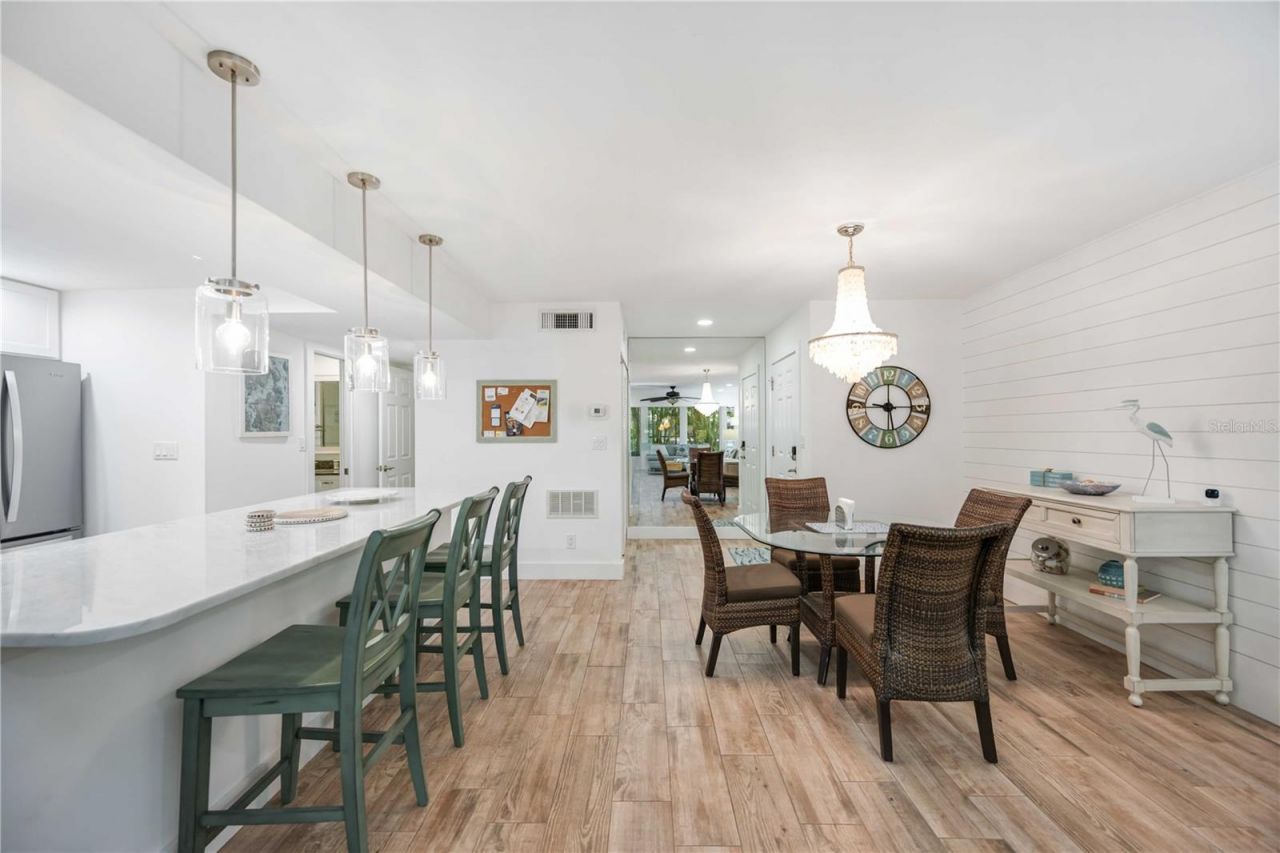 1166 W Peppertree Drive, Unit 112D, Sarasota, FL 34242 Photo