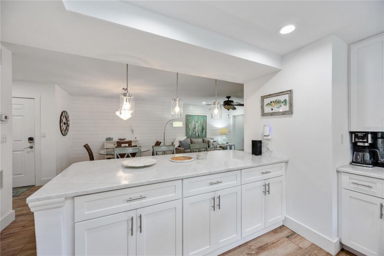 1166 W Peppertree Drive, Unit 112D, Sarasota, FL 34242 Photo