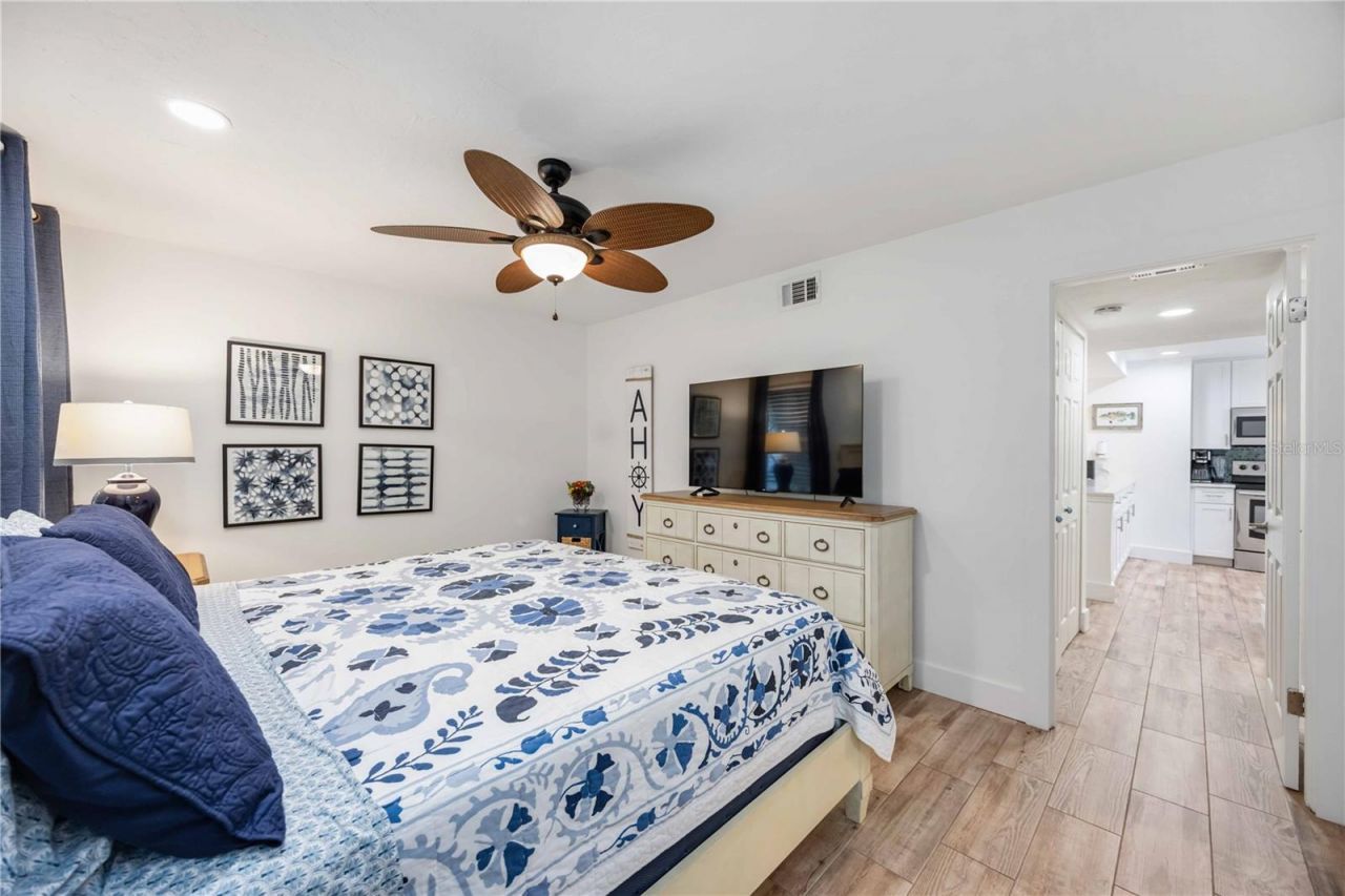 1166 W Peppertree Drive, Unit 112D, Sarasota, FL 34242 Photo
