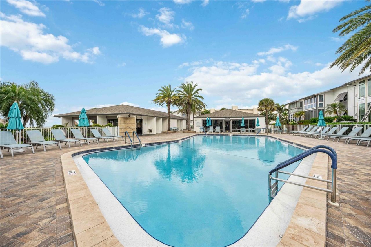 1166 W Peppertree Drive, Unit 112D, Sarasota, FL 34242 Photo