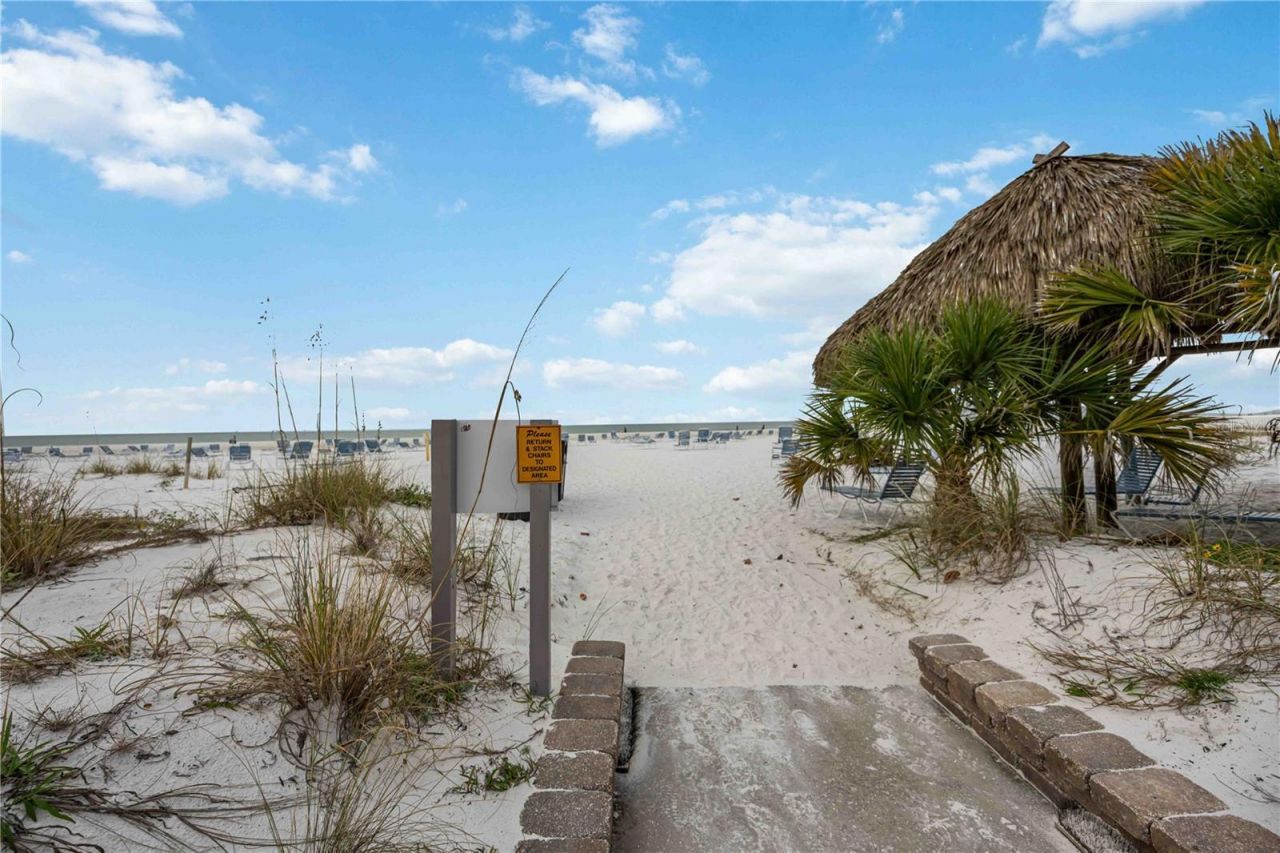 1166 W Peppertree Drive, Unit 112D, Sarasota, FL 34242 Photo