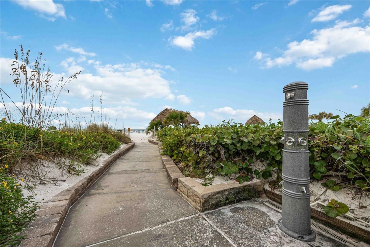 1166 W Peppertree Drive, Unit 112D, Sarasota, FL 34242 Photo