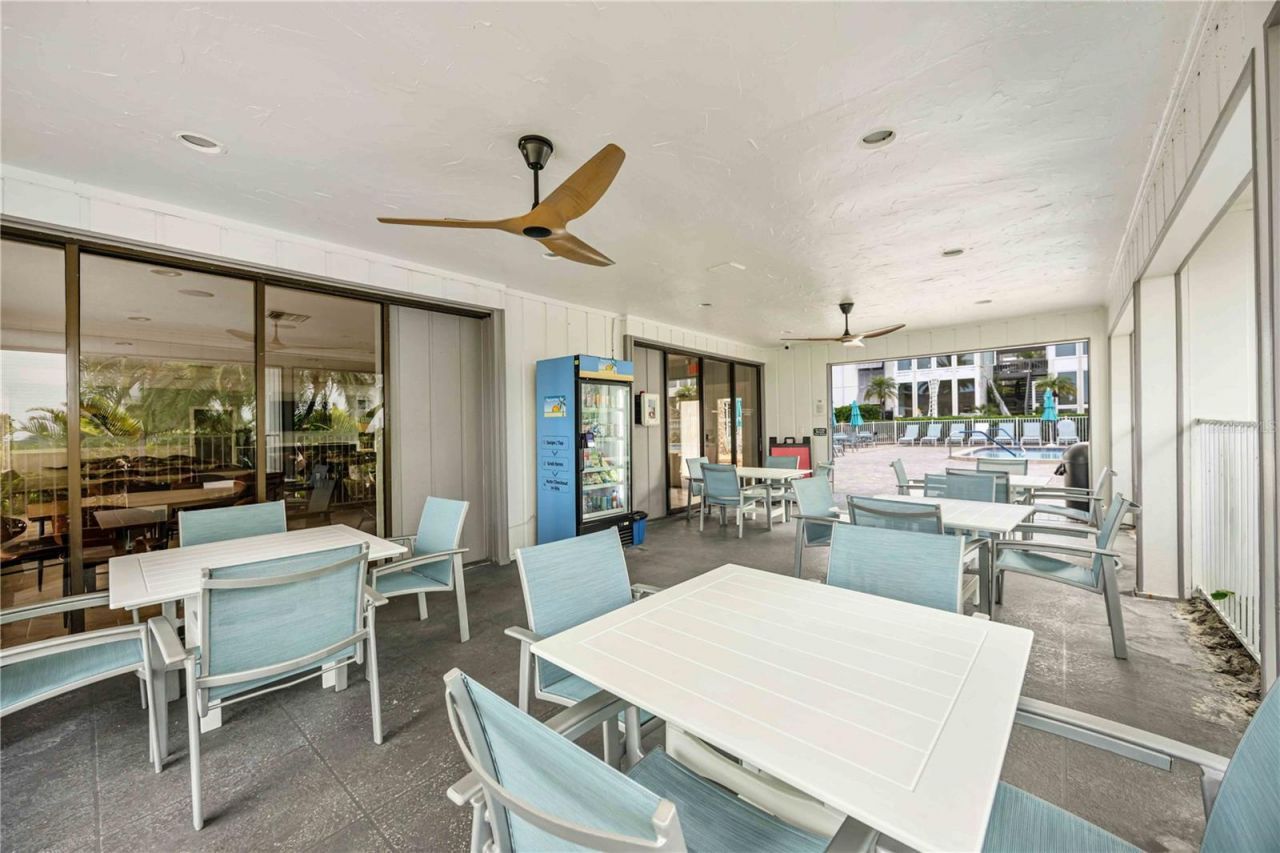 1166 W Peppertree Drive, Unit 112D, Sarasota, FL 34242 Photo