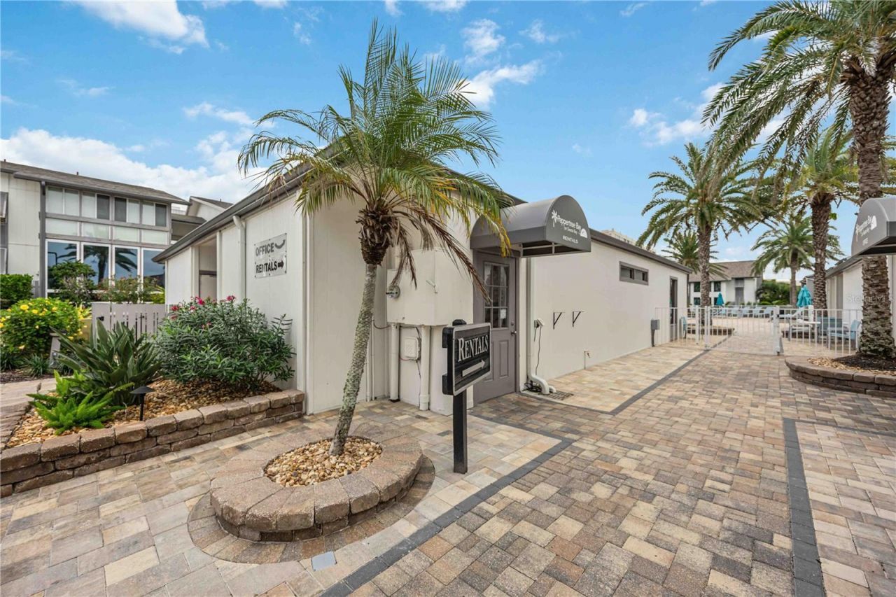 1166 W Peppertree Drive, Unit 112D, Sarasota, FL 34242 Photo