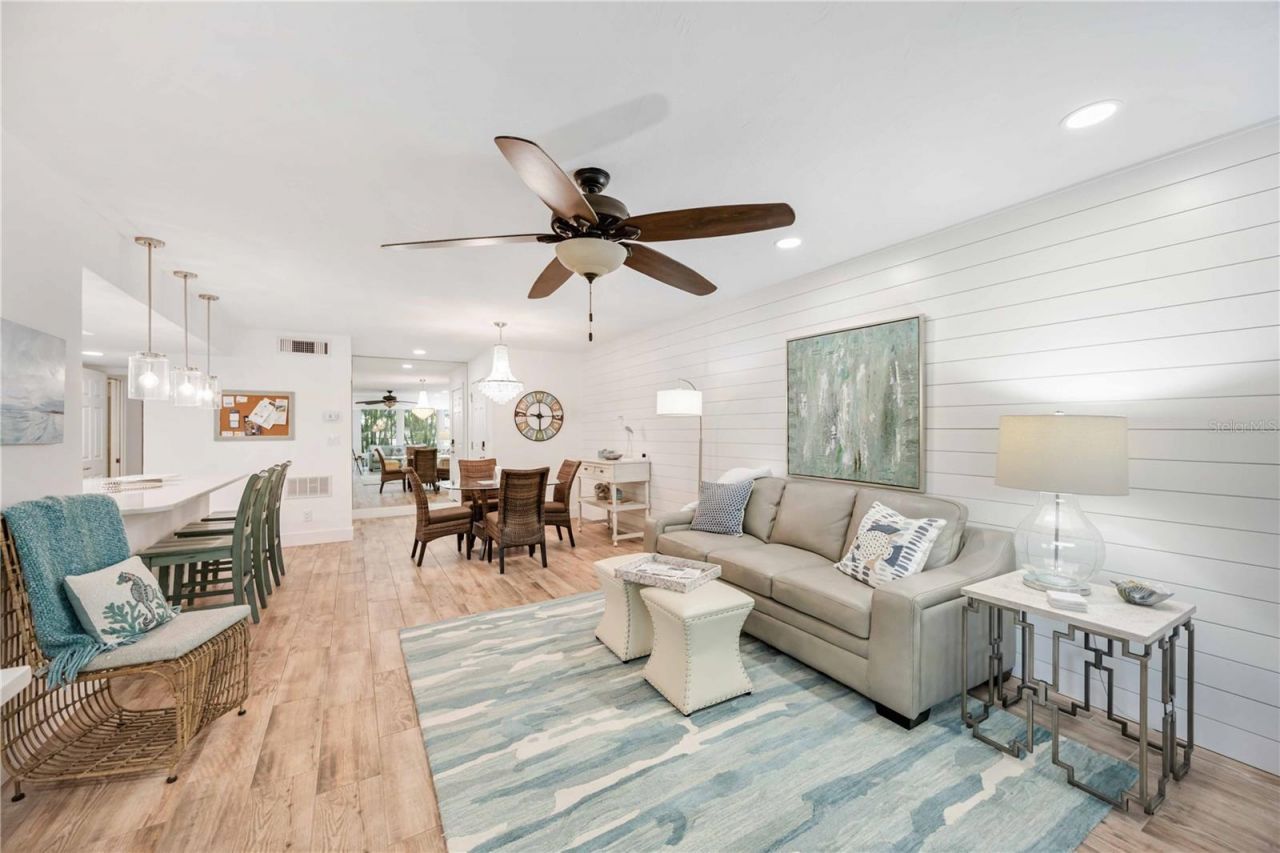 1166 W Peppertree Drive, Unit 112D, Sarasota, FL 34242 Photo
