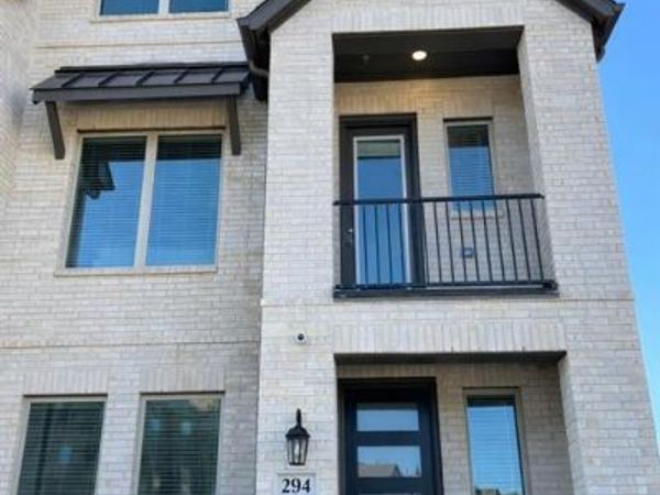 294 Ukiah Street, Lewisville, TX 75056