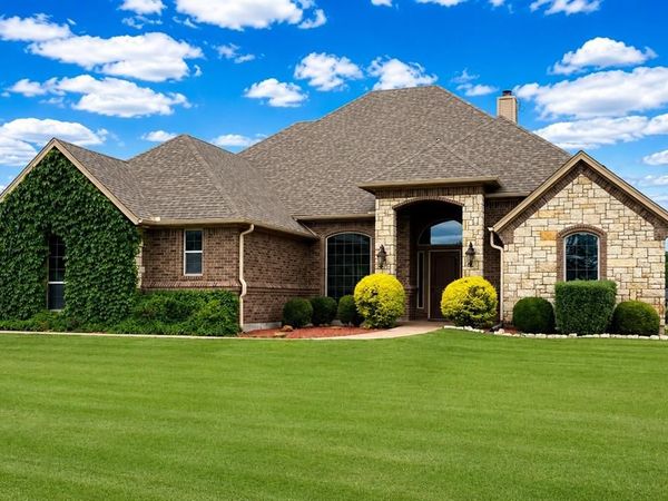162 Ellis Spring Drive, Weatherford, TX 76085