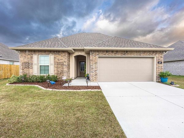 127 Horis Drive, Houma, LA 70364