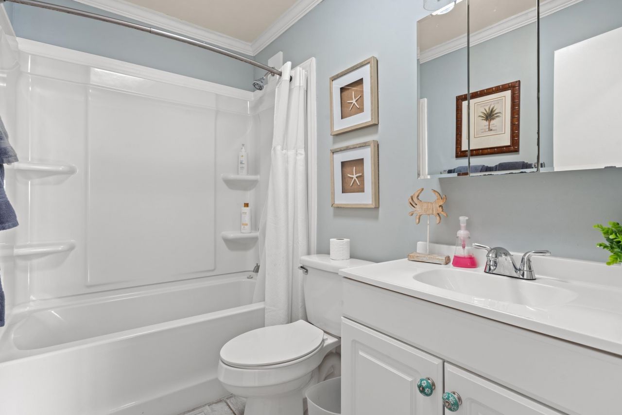 201 76th Ave. N Photo 17