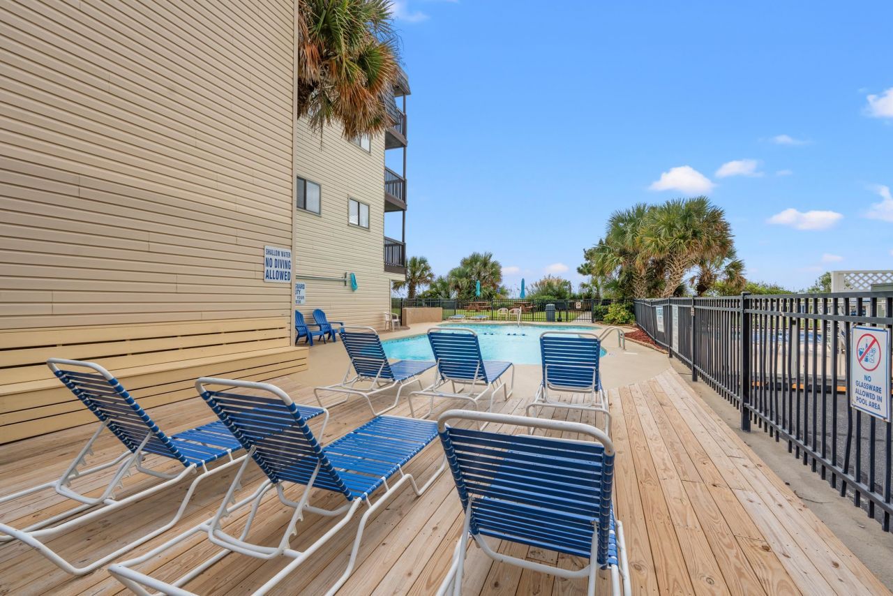 201 76th Ave. N Photo 28