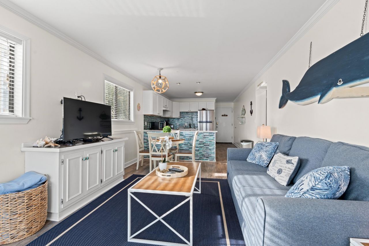 201 76th Ave. N Photo 6