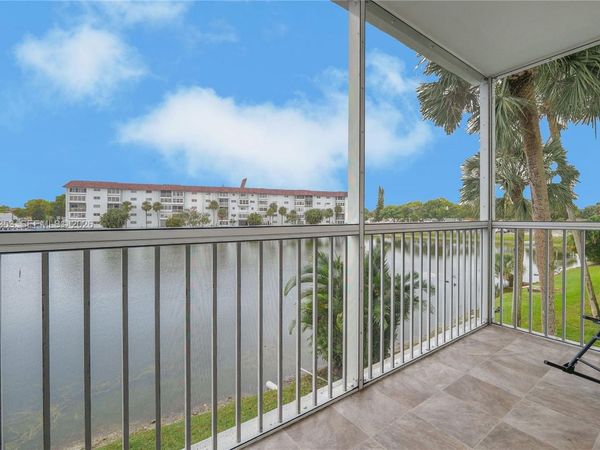 4751 NW 21st St, Unit 211, Lauderhill, FL 33313