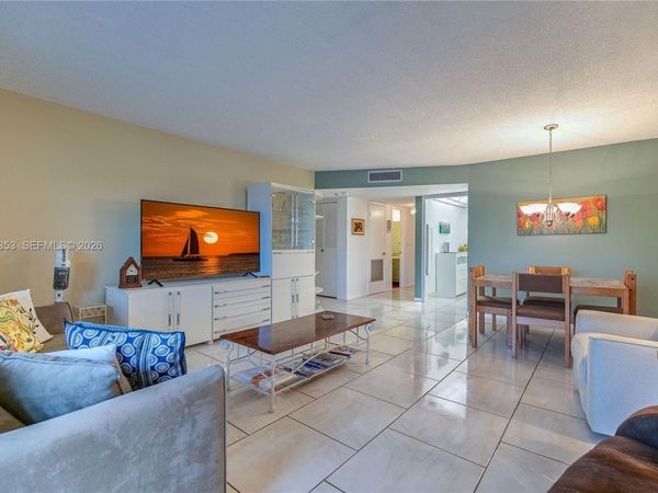 4751 NW 21st St, Unit 211, Lauderhill, FL 33313