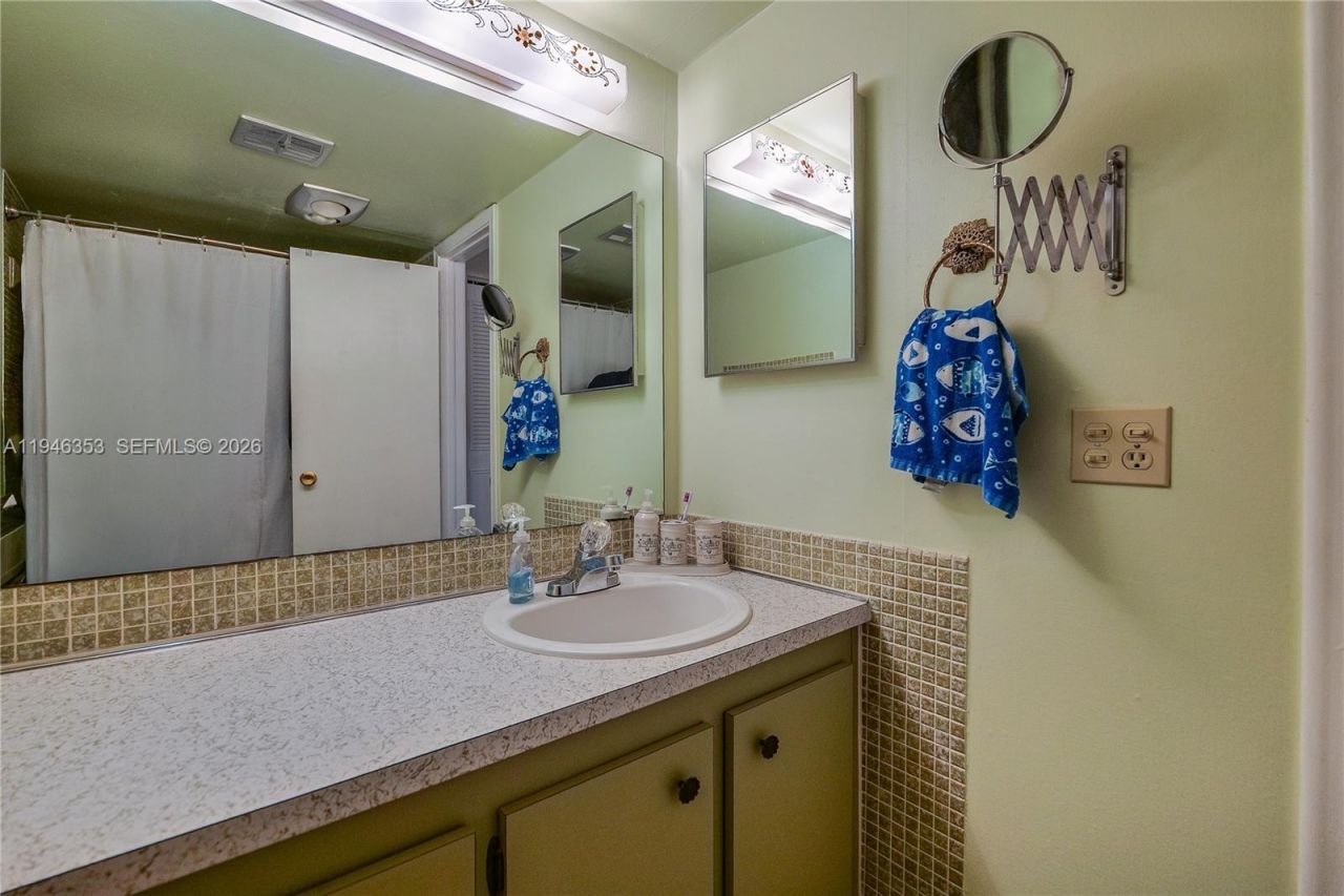 4751 NW 21st St, Unit 211, Lauderhill, FL 33313 Photo