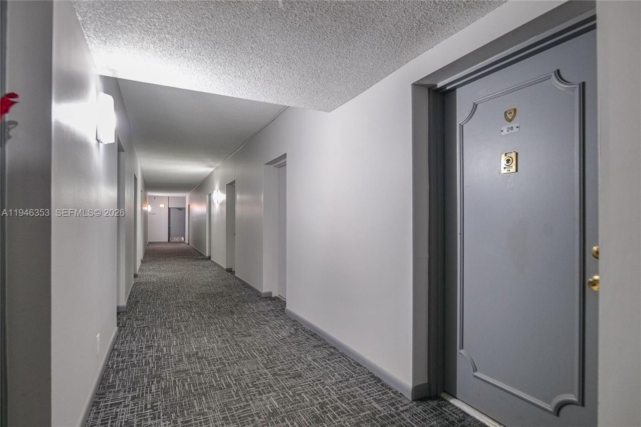 4751 NW 21st St, Unit 211, Lauderhill, FL 33313 Photo