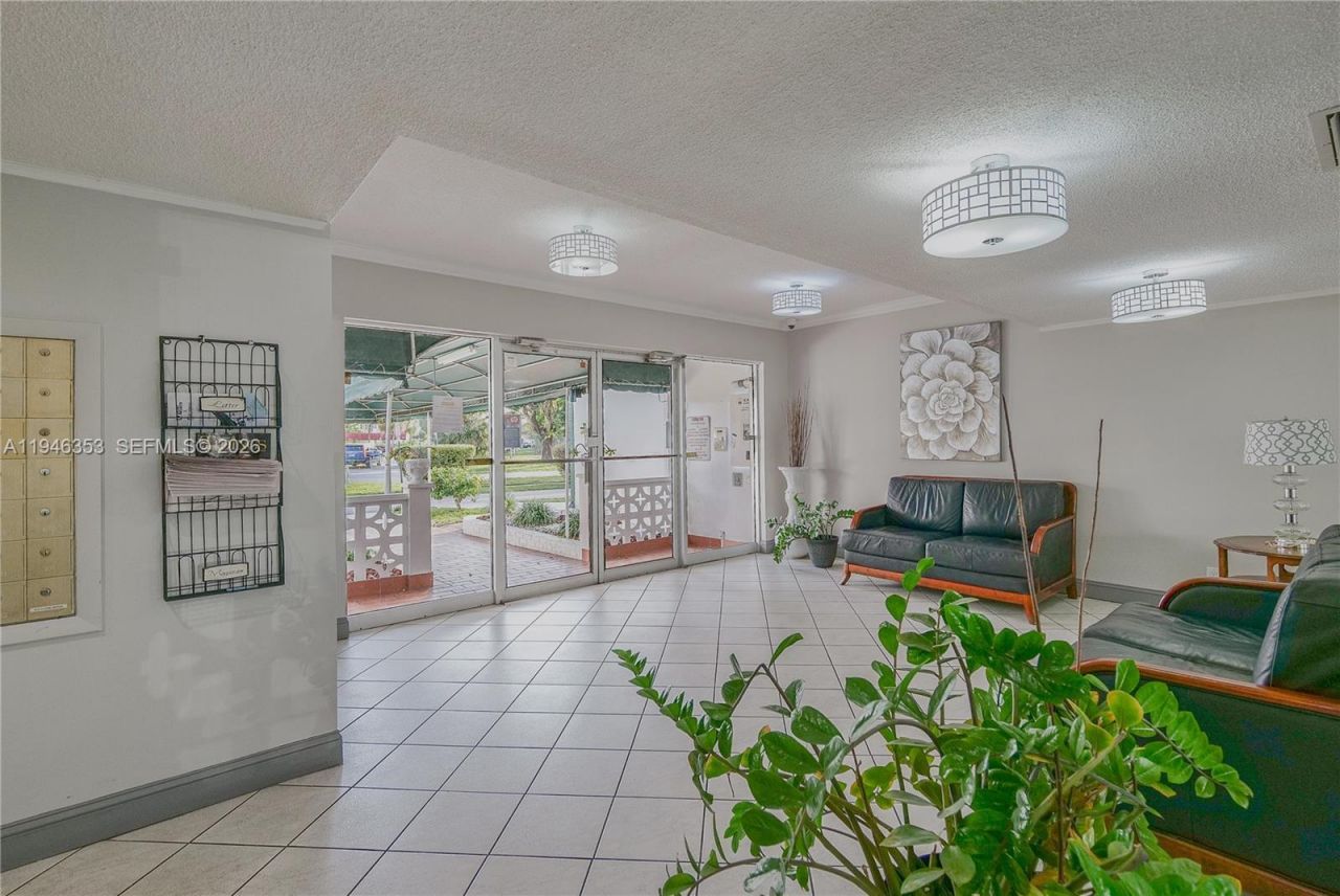4751 NW 21st St, Unit 211, Lauderhill, FL 33313 Photo