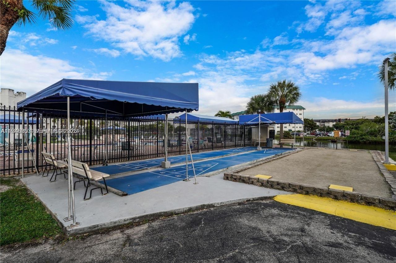 4751 NW 21st St, Unit 211, Lauderhill, FL 33313 Photo