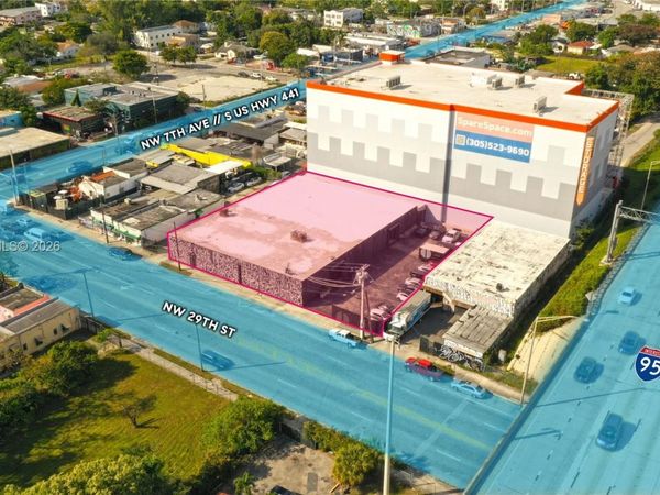 667 NW 29th St, Miami, FL 33127