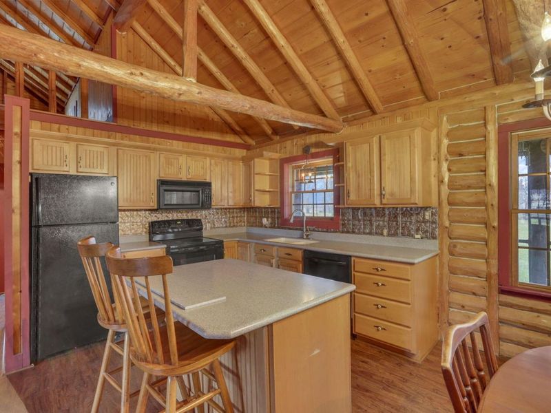 3591 Richland Road NE, Pleasantville, OH 43148 Photo 13