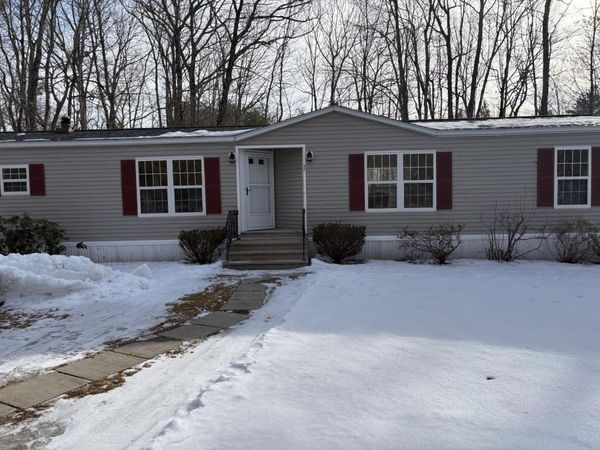 7 Kenyann Drive, Wolfeboro, NH 03894