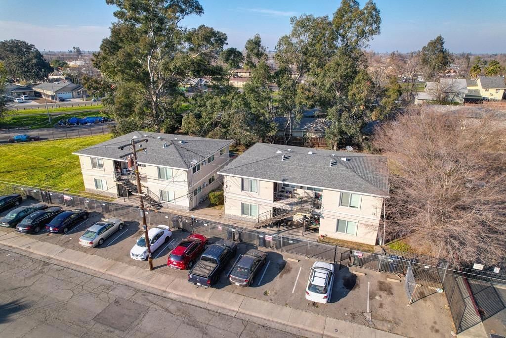 717 Lampasas Avenue, Sacramento, CA 95815 Main Photo