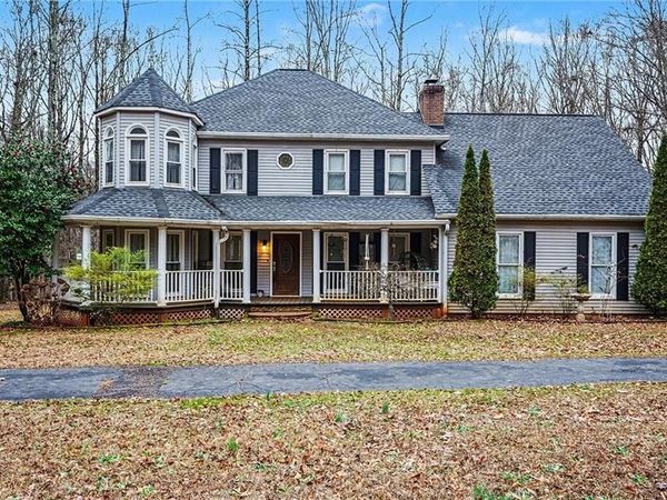 955 Chambers Road , Mcdonough, GA 30253