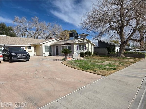 2706 Colanthe Avenue , Las Vegas, NV 89102