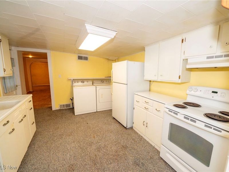 1573 Barnhill Road SE, New Philadelphia, OH 44663 Photo 16